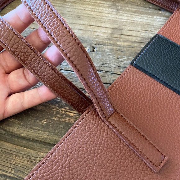 Vince Camuto handbag - Picture 6 of 7